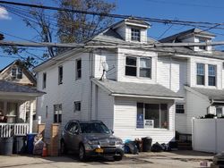  105th St