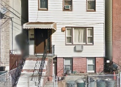  41st St