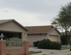  W Maplewood Dr