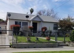  E 10th St