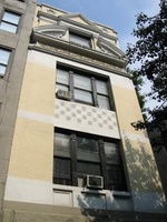  E 89th St