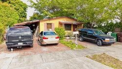  E 16th St