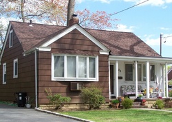  Woodside Ave