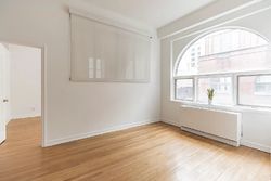  E 12th St Apt 4c