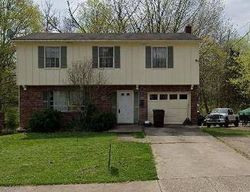 Crestview Dr