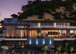  Summitridge Dr