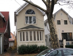  E 31st St