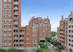  Oceana Dr E Apt 6d