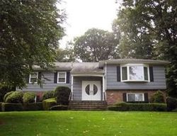 Oakmont Dr