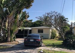 Nw 33rd Ave