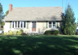  Lakeview Dr