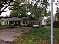  Wynnewood St