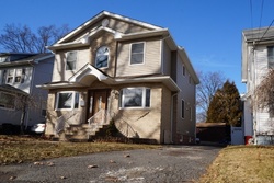  E Webster Ave