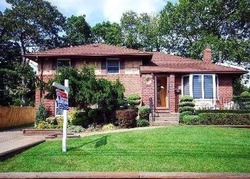  Lourae Dr