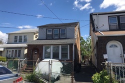  130th St