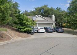  Trestle Glen Ct