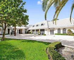  Banyan Boulevard Cir 