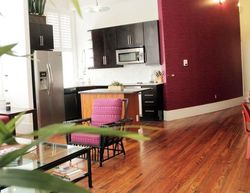  E Bay St Apt 201