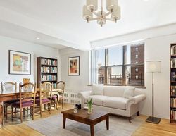  E 6th St Apt 6d