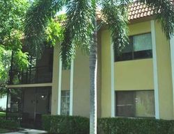  Lakeview Dr Apt 201