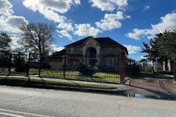  N Macgregor Way