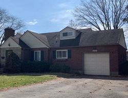  Oakview Dr