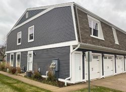  Farmingdale Cir