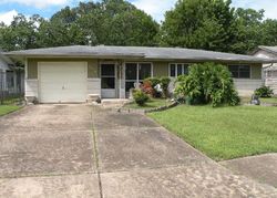  Knotty Oaks Trl