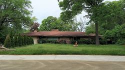  Woodland Ave