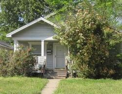  Stonewall St