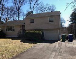  Woodland Dr