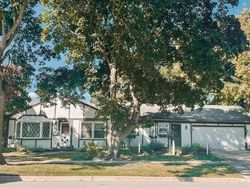  N Dryden Ave