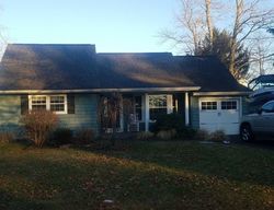  Connetquot Rd