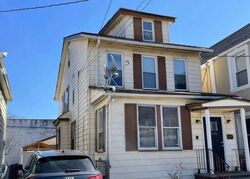  161st St