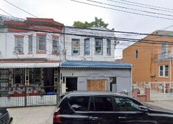  104th St