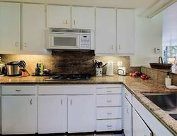  Century Park E Apt 10