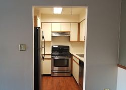  N Milwaukee Ave Apt 6