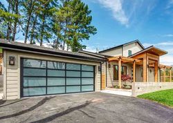  Hillcrest Dr
