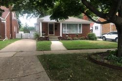  Robinson Ave