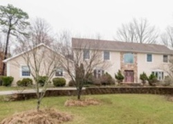  N Tanglewood Dr