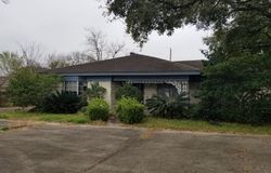  Howard Dr