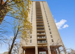  S Michigan Ave Apt 16