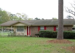  Long Leaf Cir