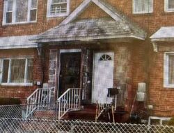  122nd St