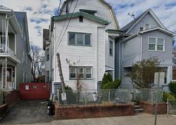 E 22nd St