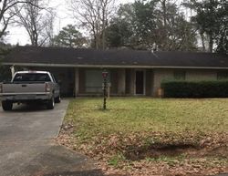  Laurel Dr