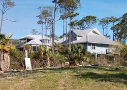 E Bayshore Dr