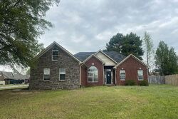  Birchwood Cir