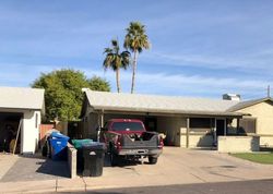  E Hackamore St