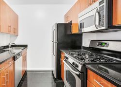  West St Apt 4f